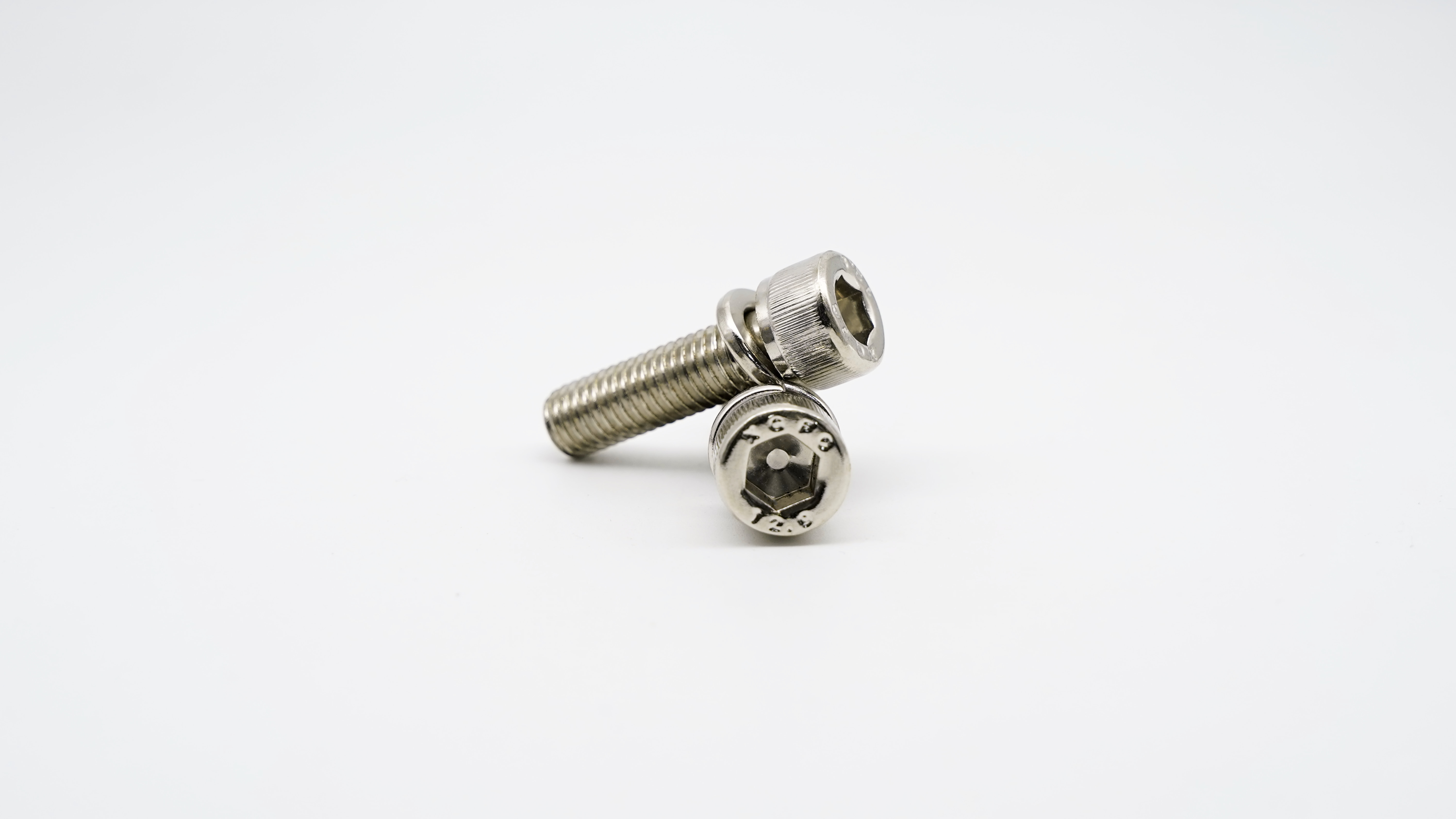 Nickel-plated Hex Socket Head Cap Screws with Spring Washers