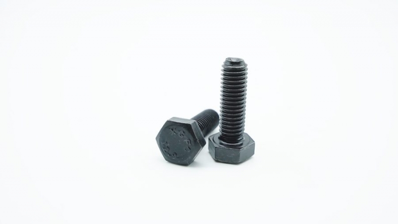 What are the important precautions when using Hexagon Head Bolts?